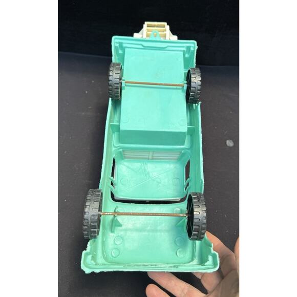 Vintage 1950s Andy Gard Plastic Toy Pick Up TEAL Truck with Camper! -3 - Picture 9 of 12